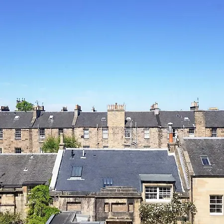 Spacious 2-Bedroom Georgian Edinburgh City Apartment Exterior photo